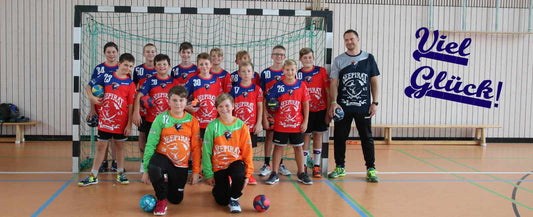 D-Jugend Handball Mannschaft SVRiGo 2021 mit Seepirat Trikot Sponsoring